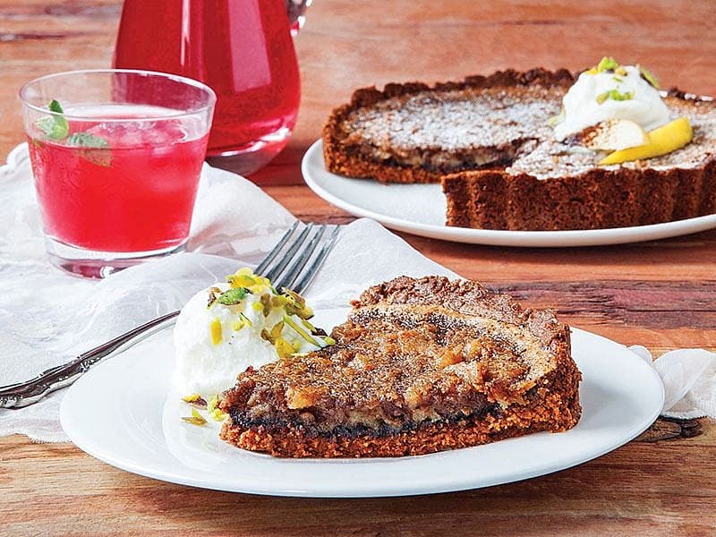 Ayva Kremalı Ve Çikolatalı Tart