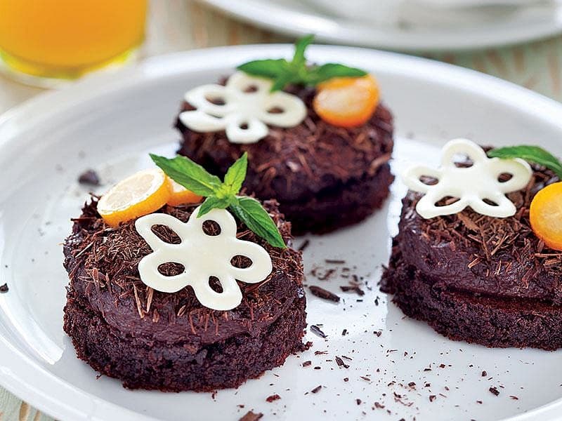 Bademli Çikolata Pastacıkları