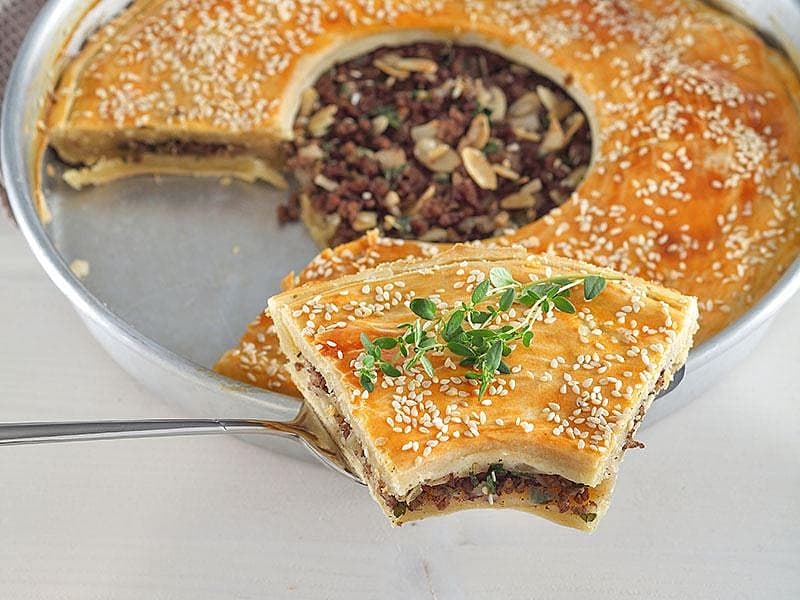 Bademli Ve Kıymalı Börek