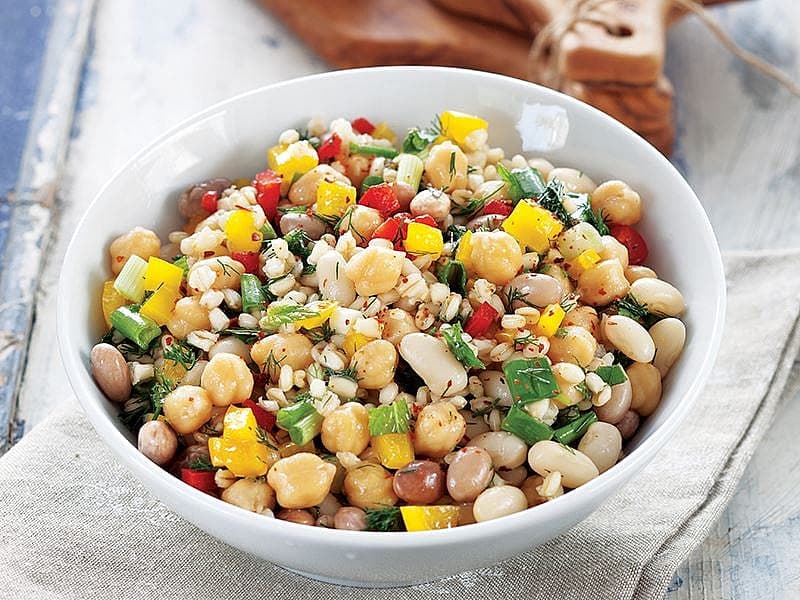 Bakliyat Salatası