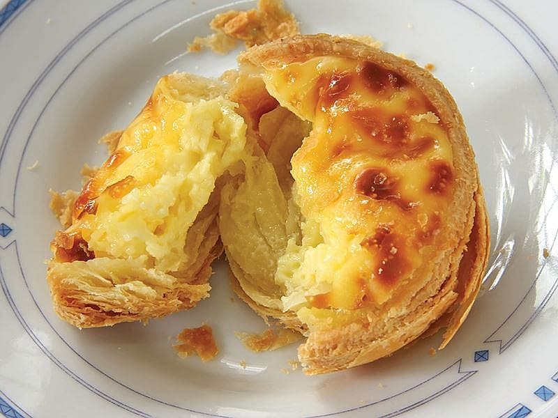 Beşamel Soslu Ve Soğanlı Tart