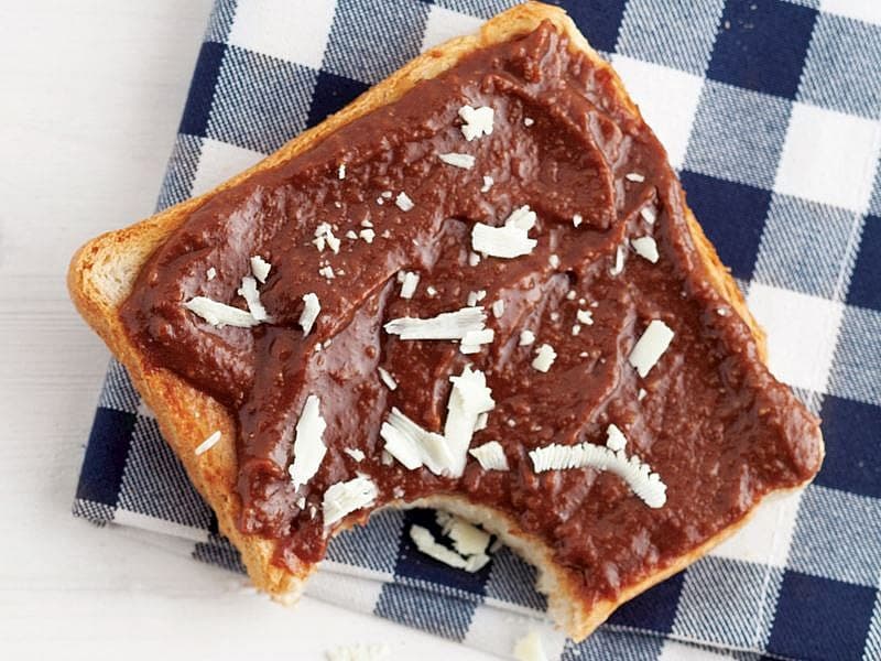 Bisküvi Ve Kakao Kremalı Ekmek