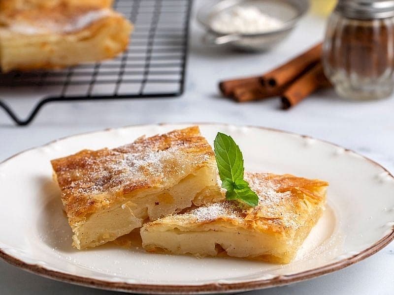 Bougatsa
