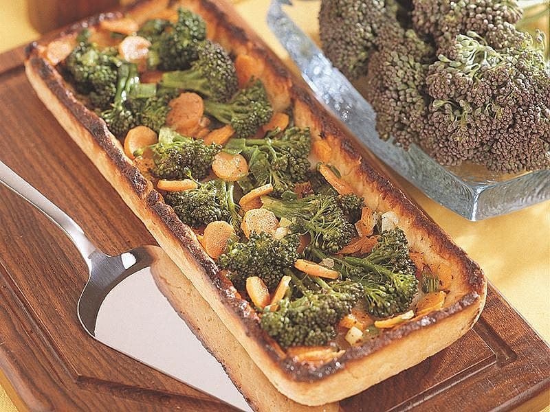 Brokolili Ve Peynirli Tart