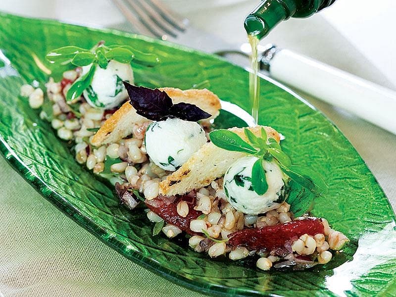 Buğdaylı Zahter Salatası