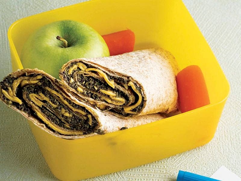 Çedarlı Tortilla, Yeşil Elma Ve Havuç