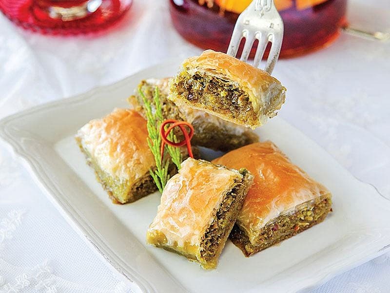 Cevizli Ve Fıstıklı Baklava