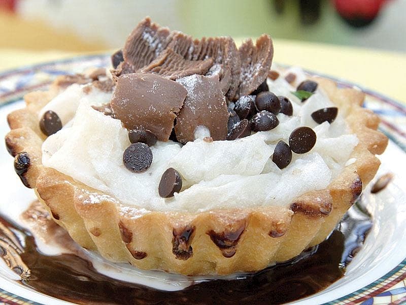 Çikolata Soslu Güllaçlı Tartölet