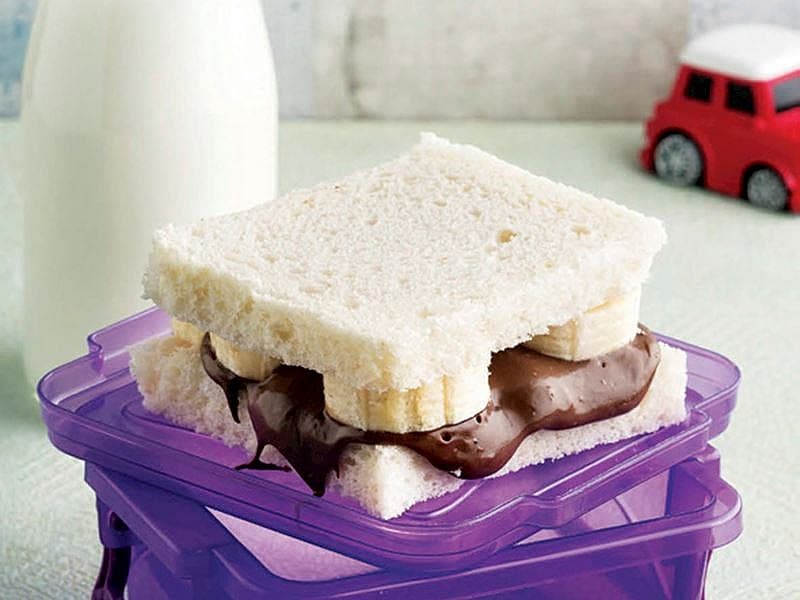 Çikolatalı Ve Muzlu Tost
