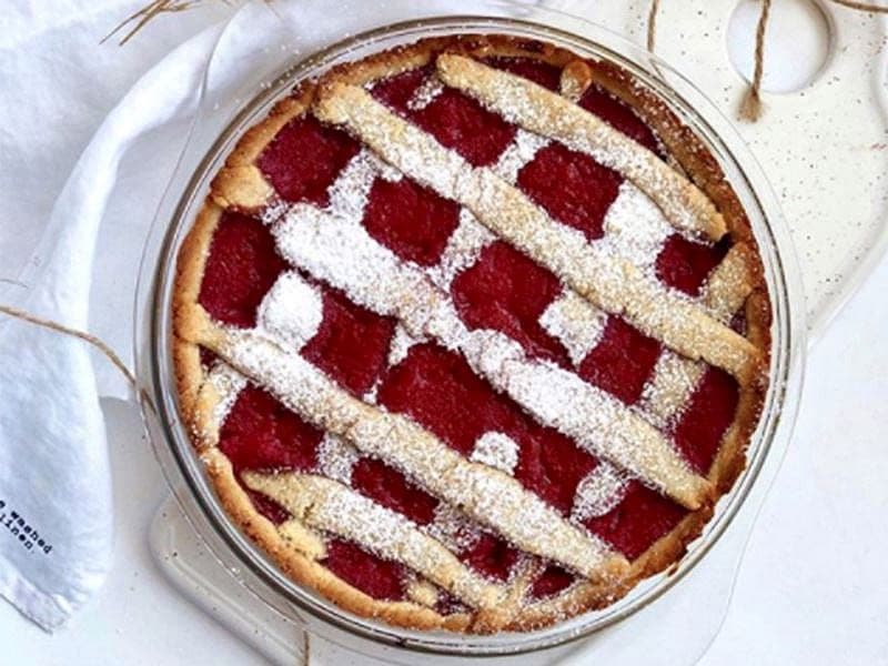 Çilek Soslu Tart