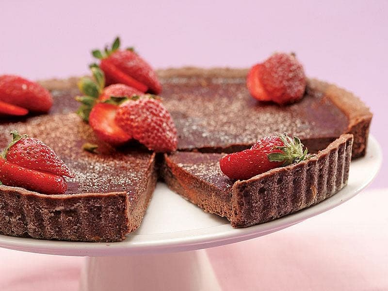 Çilekli Ve Çikolatalı Tart