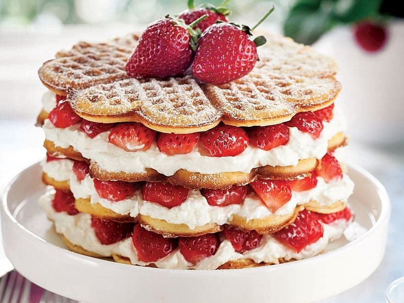 Çilekli Waffle Pasta