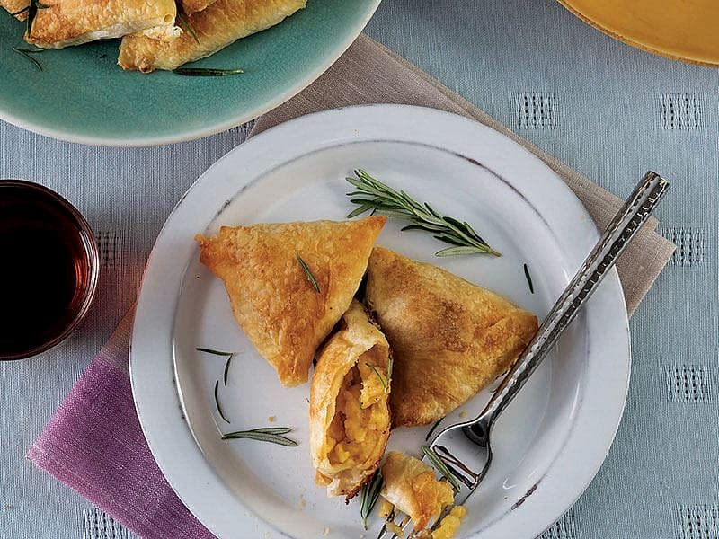 Patatesli Üçgen Börek