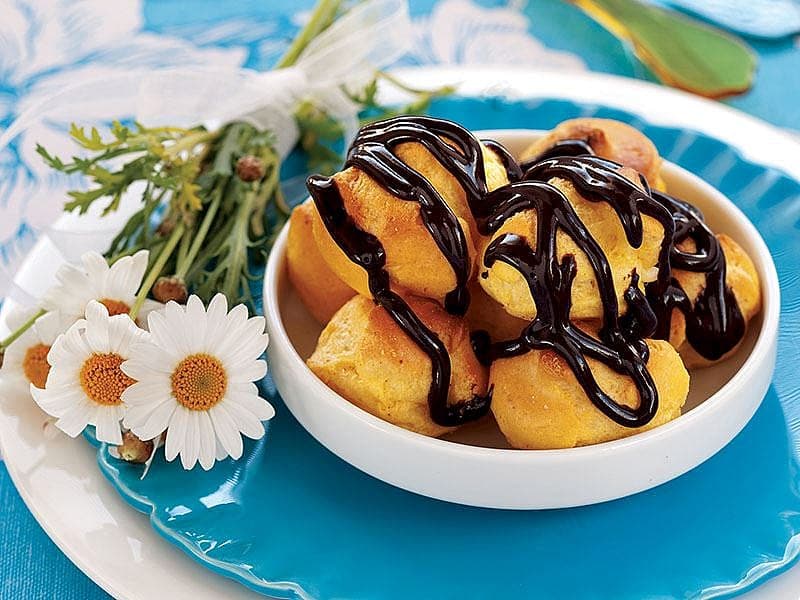 Damla Sakızlı Profiterol