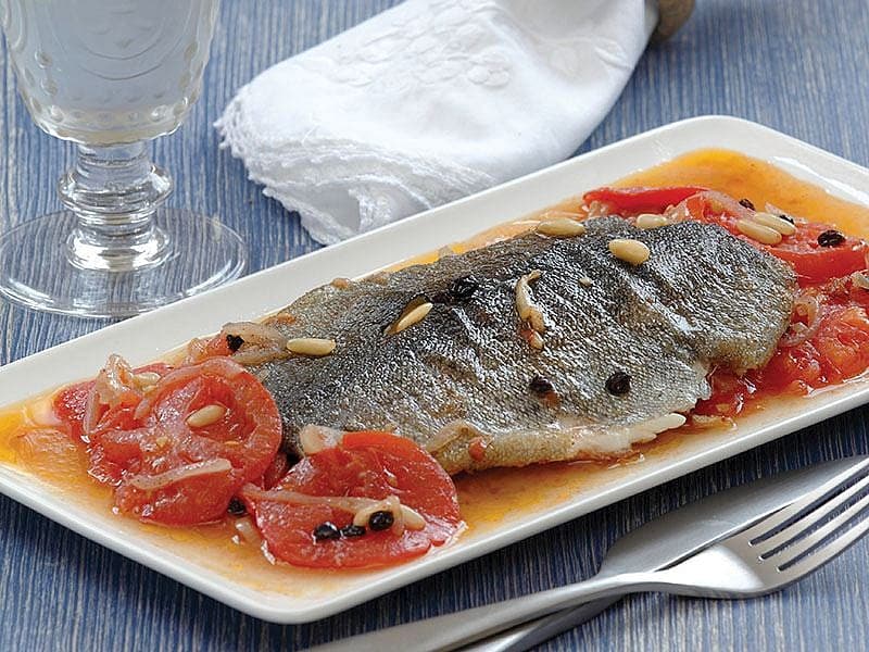 Domatesli Ve Soğanlı Alabalık