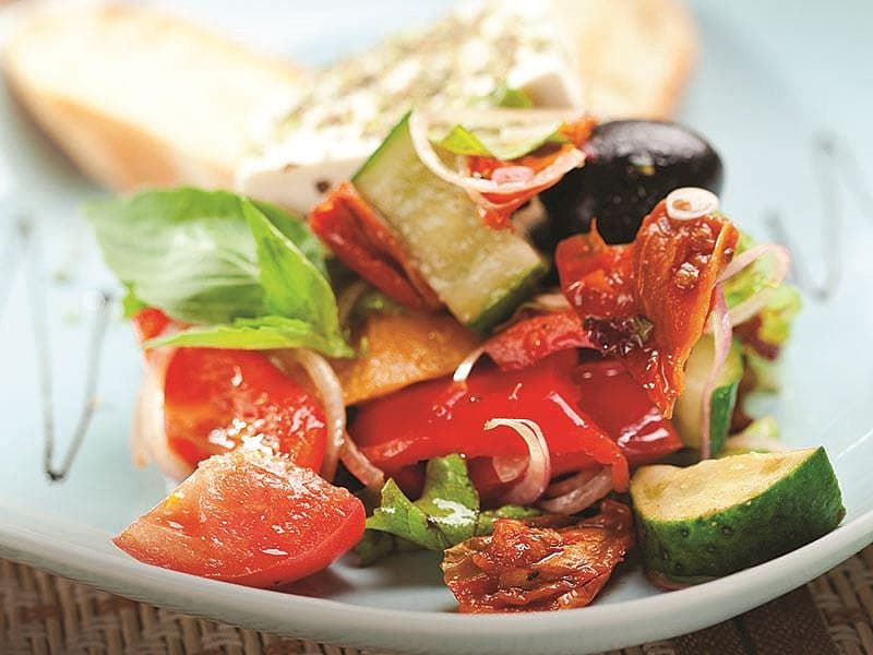 Ege Salatası