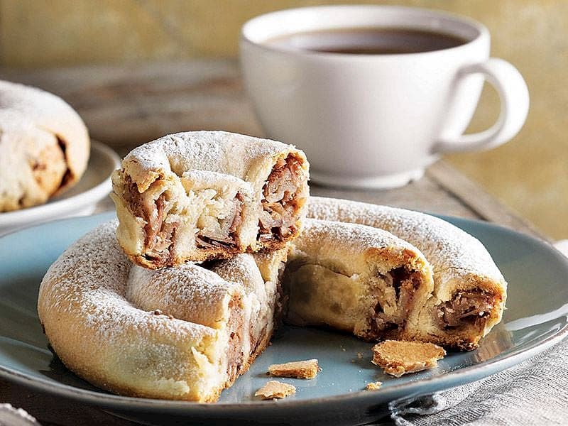 Elmalı El Açması Börek