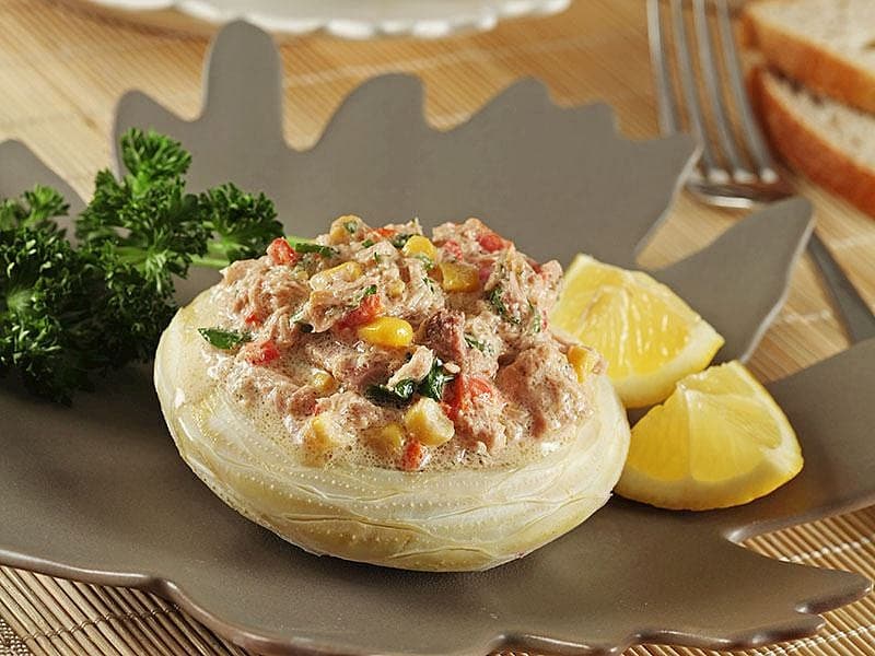 Enginar Kasesinde Ton Balıklı Salata