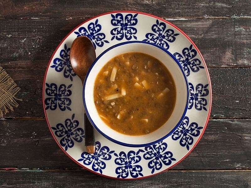 Erişteli Yeşil Mercimek Çorbası