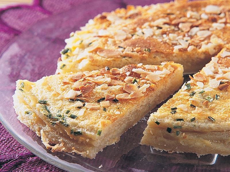 Fındıklı Ve Peynirli Börek