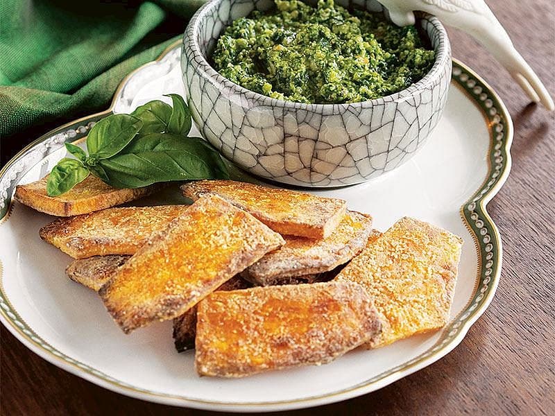 Fırında Balkabağı Cipsi Ve Pesto