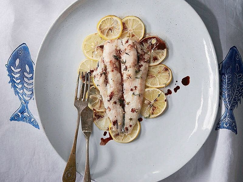 Fırında Limonlu Ve Nar Ekşili Mezgit
