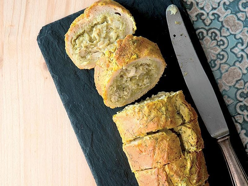 Fırında Tavuklu Baget Ekmek Dilimleri
