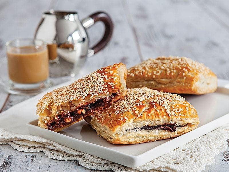 Fıstık Ezmeli Milföy Börek