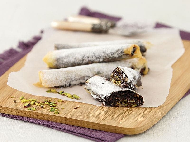 Fıstıklı Ve Çikolatalı Çıtır Rulo