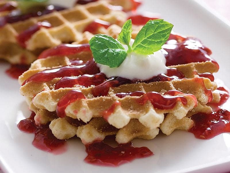 Frambuaz Soslu Waffle