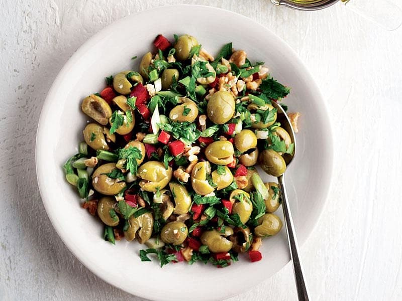 Girit Zeytin Salatası