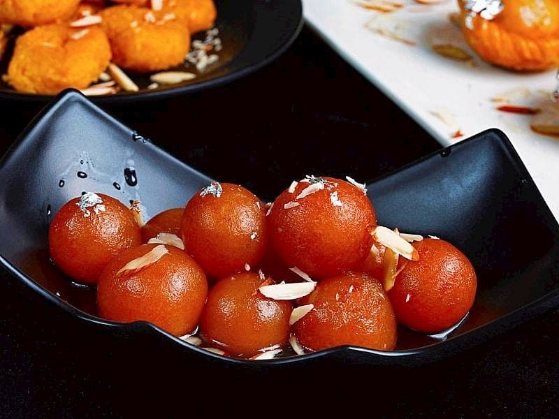 Gulab Jamun (Hint Tatlısı)