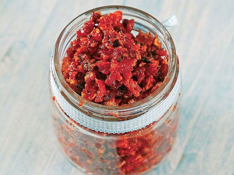 Güneşte Kurutulmuş Domatesli Pesto Sos