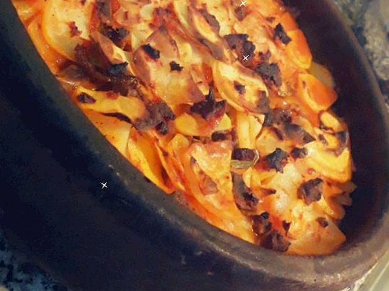 Güveç Tepside Patates Oturtması