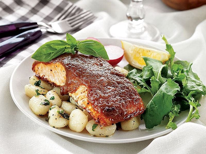 Hardal Soslu Somon Ve Fesleğenli Gnocchi