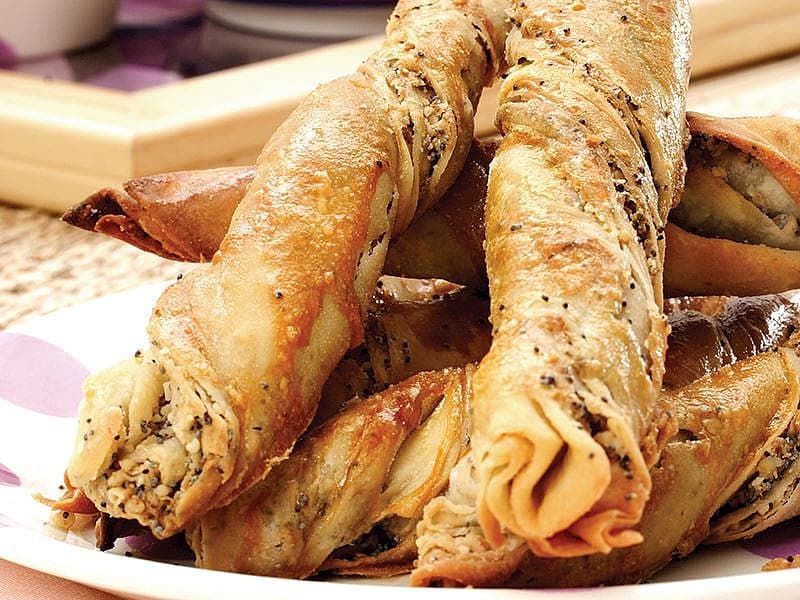 Haşhaşlı Ve Cevizli Çörek