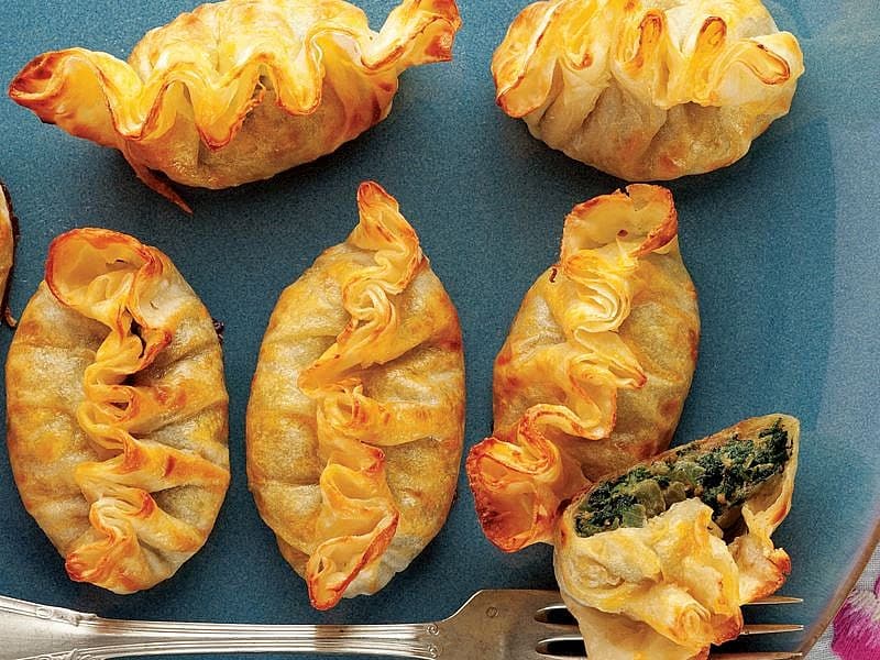 Isırgan Otlu Sütlü Börek