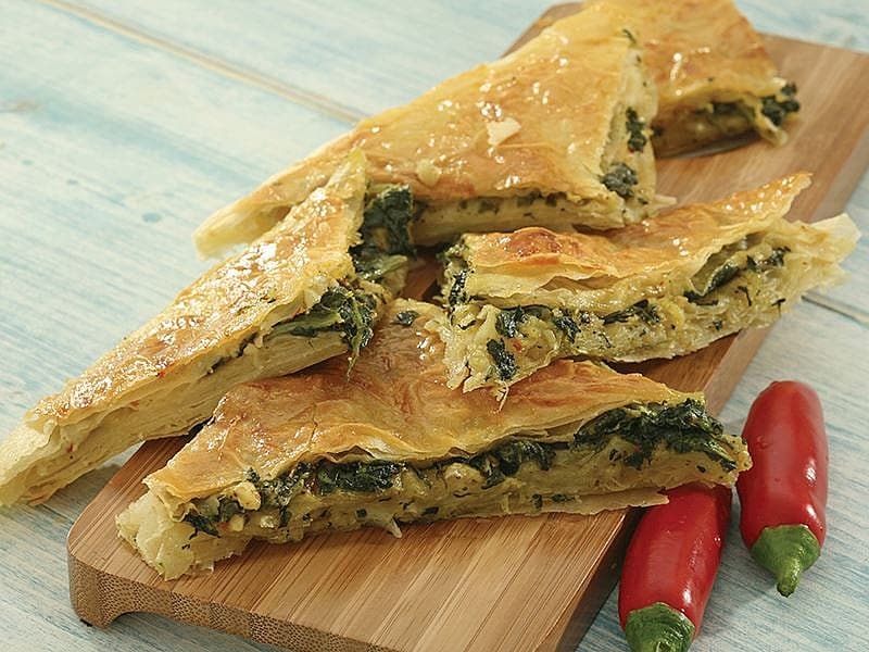 Ispanaklı Kıymalı Börek
