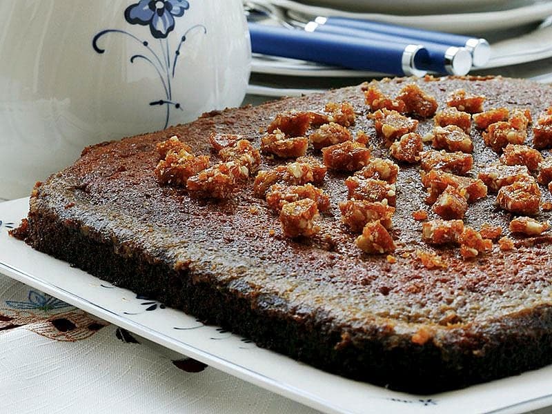 Krokanlı Karamelli Kek