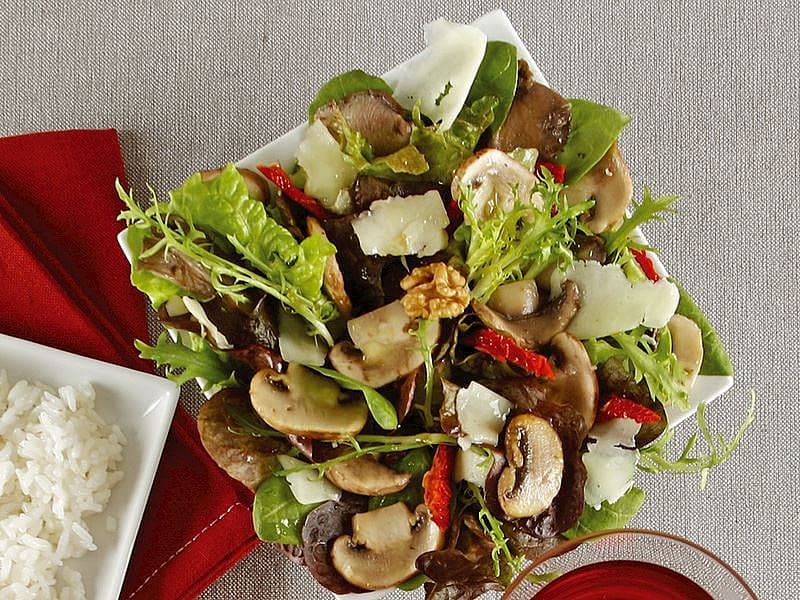 Karışık Mantar Salatası