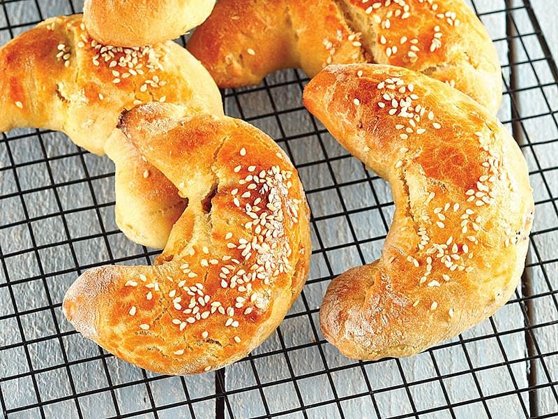 Kavurmalı Ay Çöreği