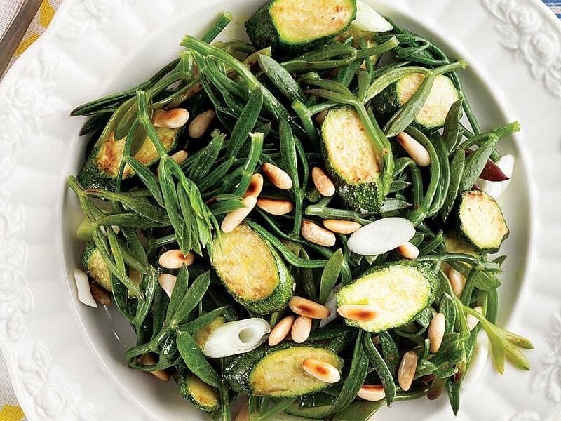Kaya Koruğu Salatası