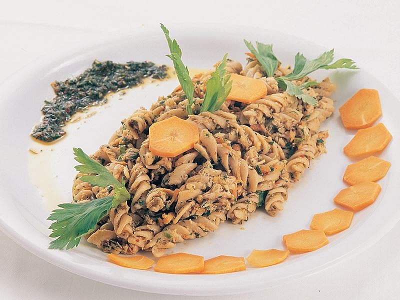 Kepekli Makarna Salatası