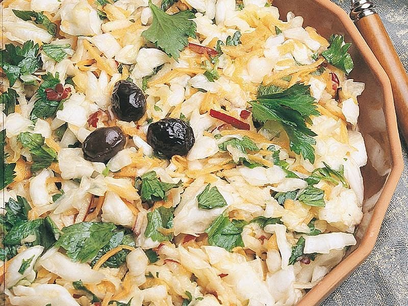 Kerevizli Lahana Salatası