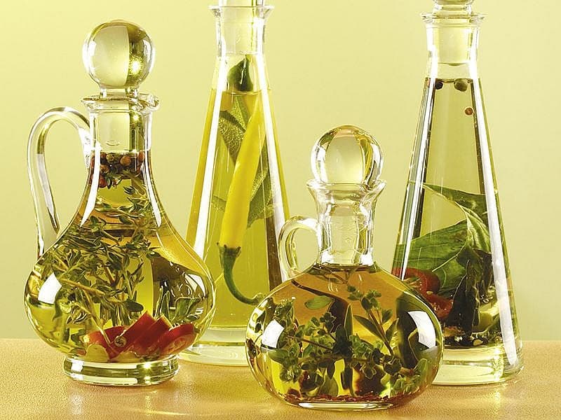 Kırmızı Pulbiberli Zeytinyağı