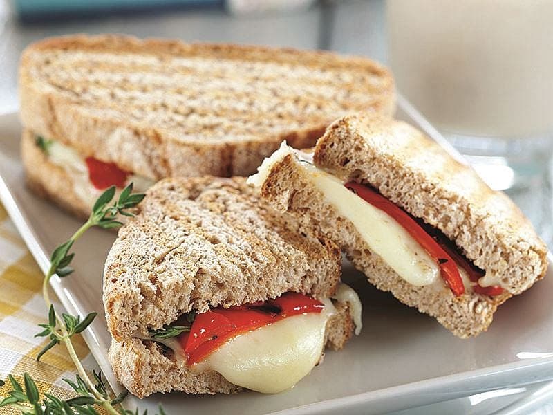 Kırmızı Biberli Tost