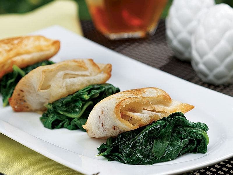 Kıtır Ekmekli Sotelenmiş Ispanak Ve Mozzarella Peyniri
