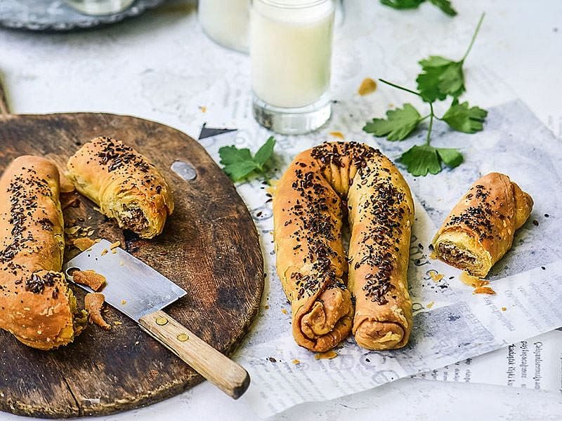 Kıymalı El Açması Börek