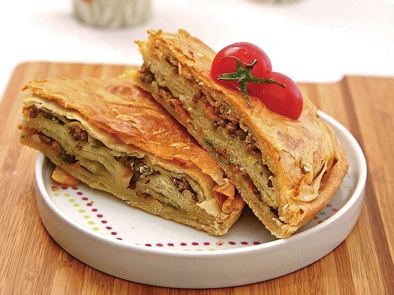 Kıymalı Açma Börek