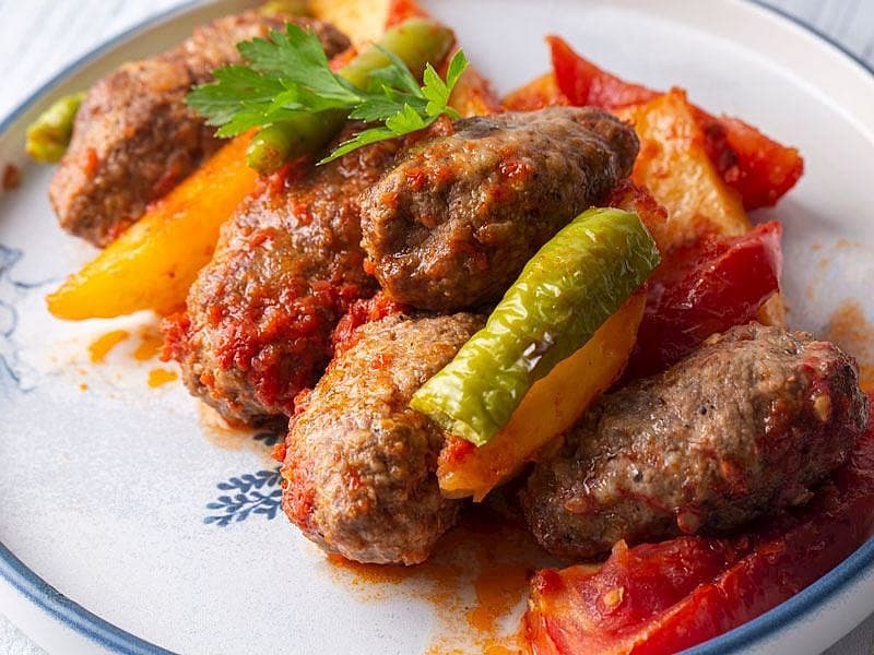 Köfteli Patates Yemeği